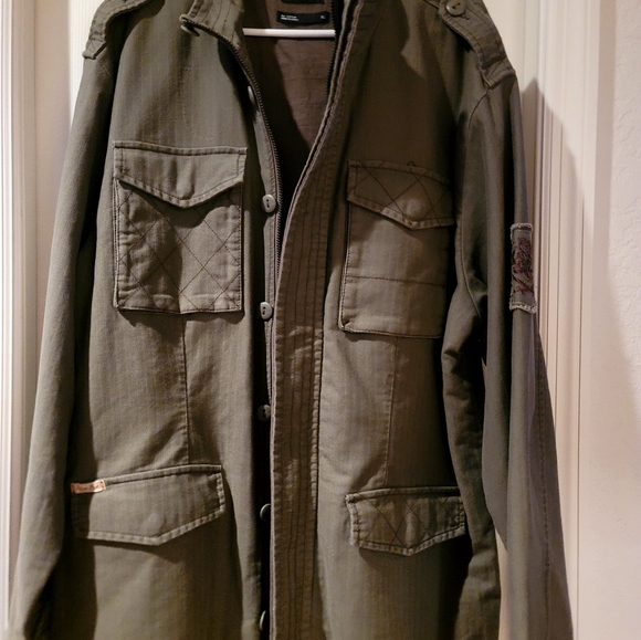 JACKET - Picture 3 of 3